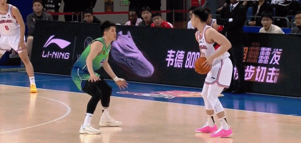 還有這一手！邵煒昀超遠拆彈三分壓哨命中！
